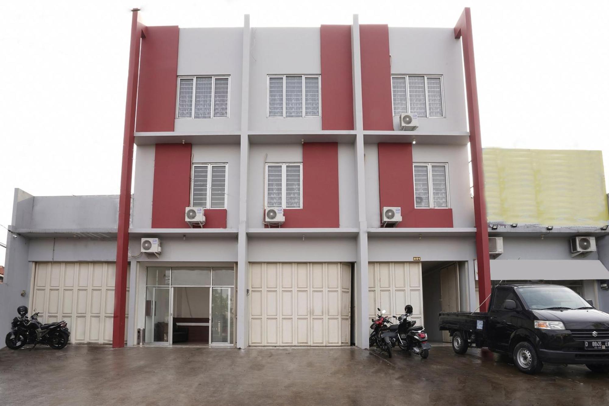 בנדונג Super Oyo 2183 Cibeureum Residence מראה חיצוני תמונה