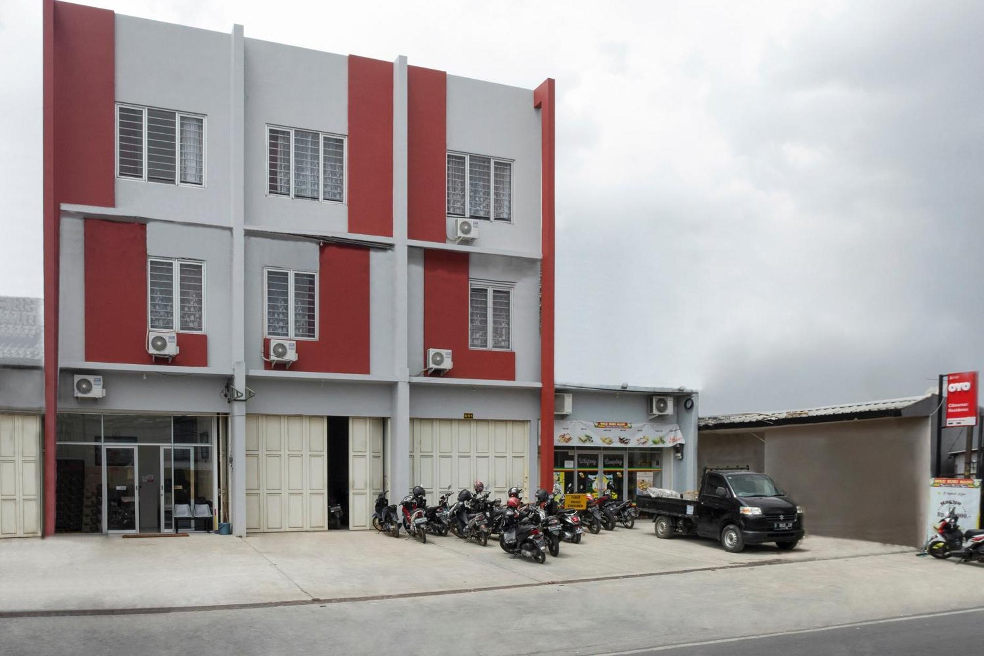 בנדונג Super Oyo 2183 Cibeureum Residence מראה חיצוני תמונה